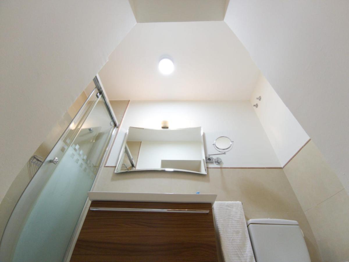Apartamento Spinola Home Sevilla Bagian luar foto