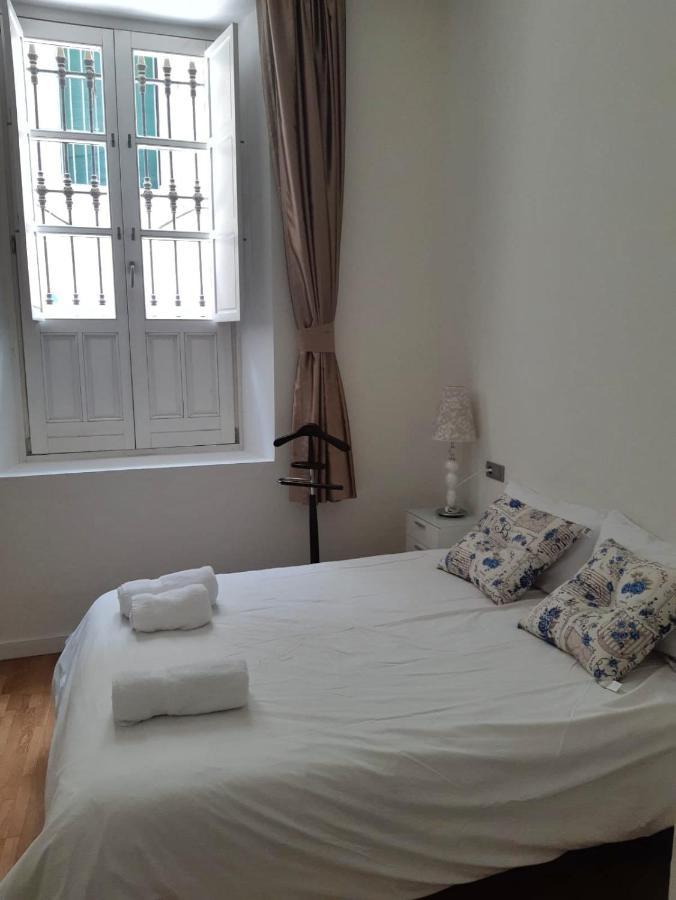 Apartamento Spinola Home Sevilla Bagian luar foto