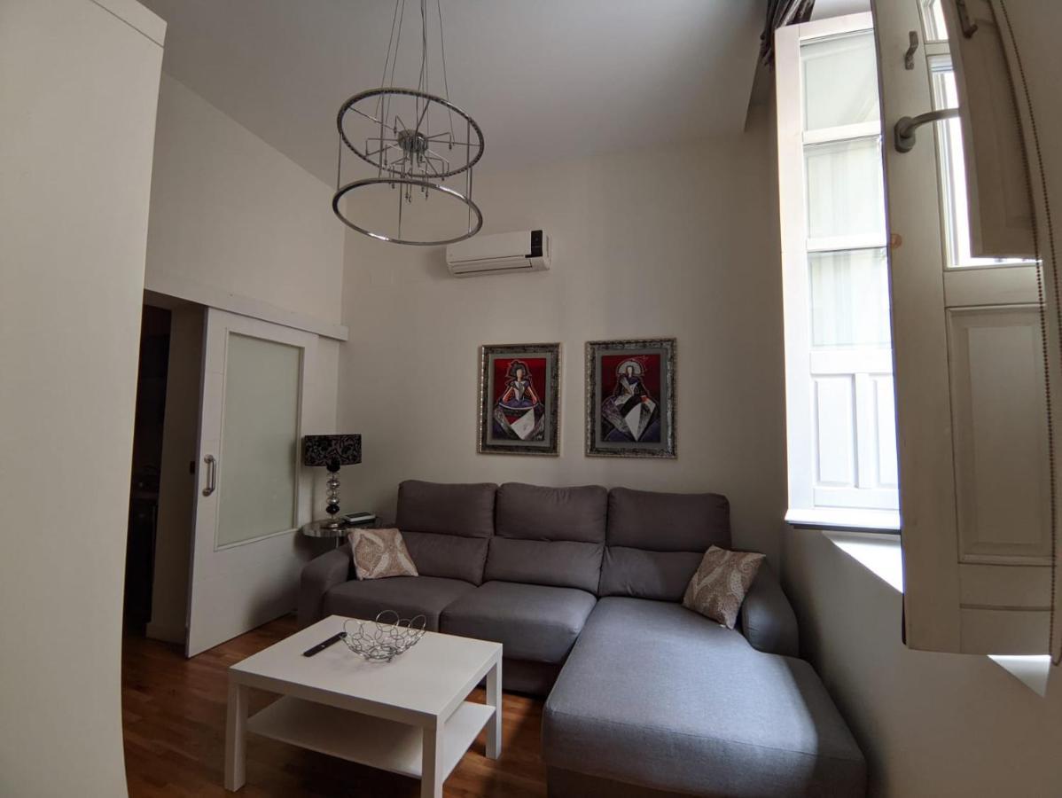 Apartamento Spinola Home Sevilla Bagian luar foto