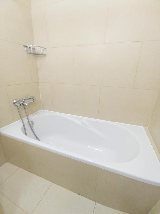 Apartamento Spinola Home Sevilla Bagian luar foto