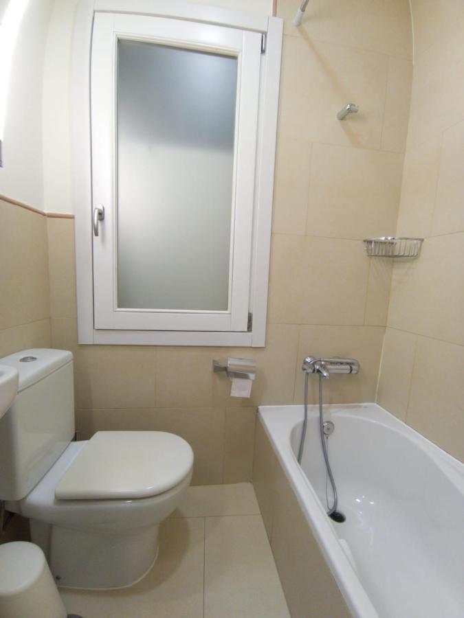 Apartamento Spinola Home Sevilla Bagian luar foto