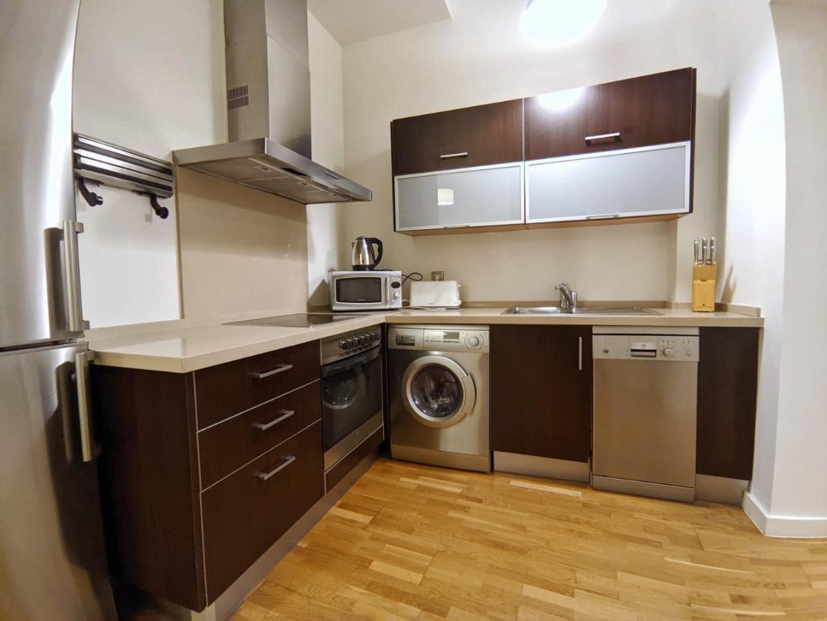 Apartamento Spinola Home Sevilla Bagian luar foto
