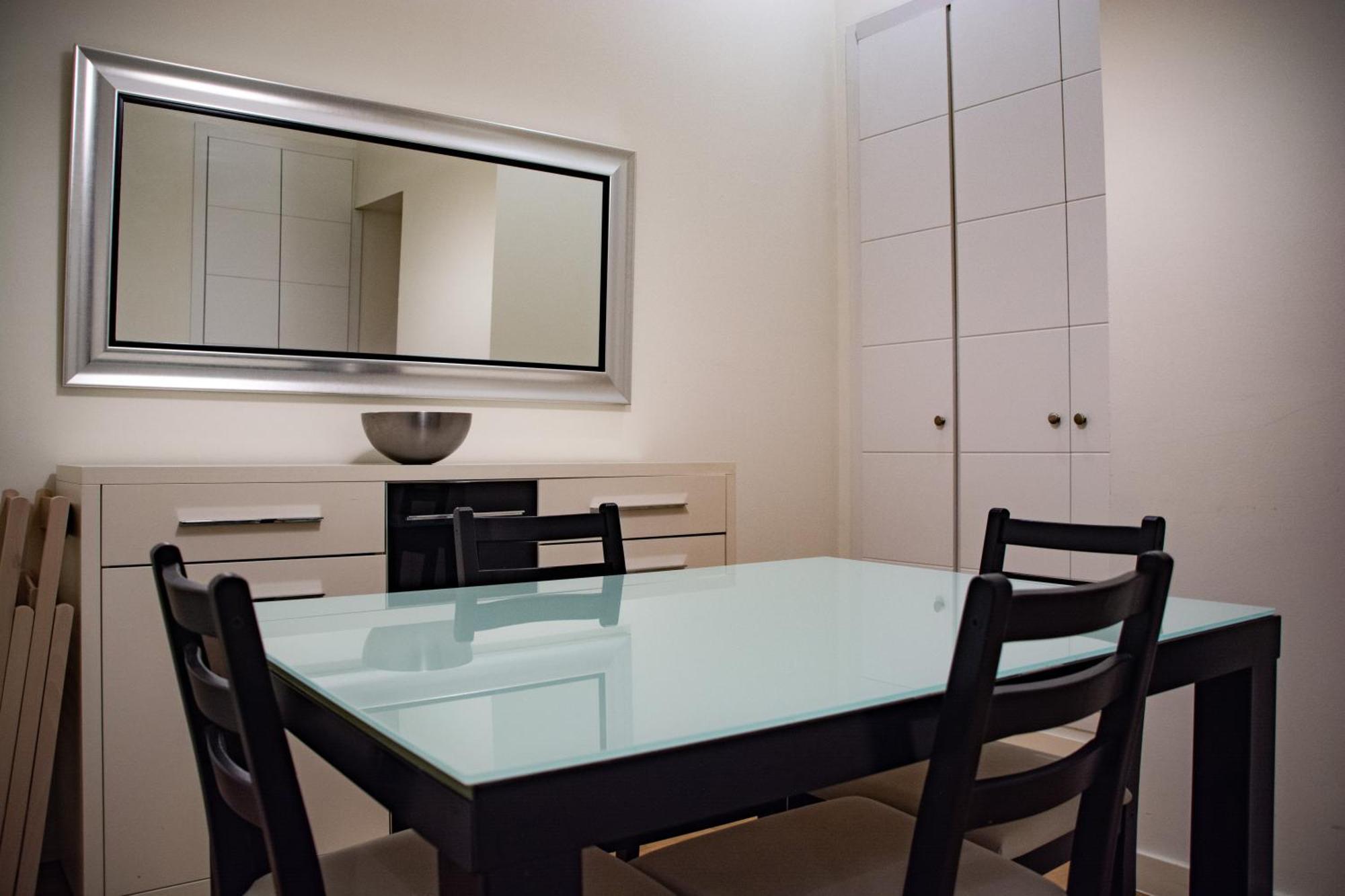 Apartamento Spinola Home Sevilla Bagian luar foto