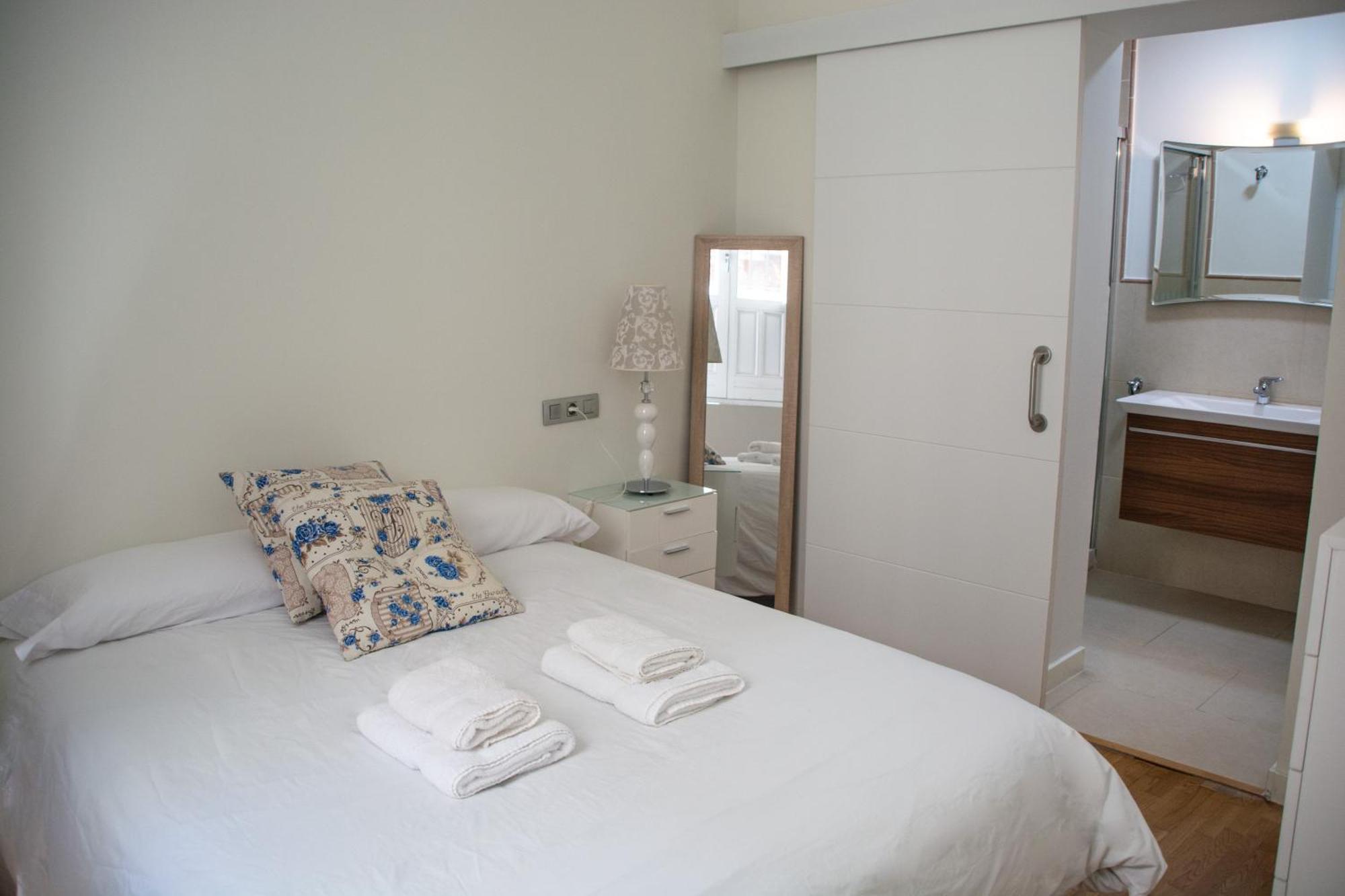 Apartamento Spinola Home Sevilla Bagian luar foto