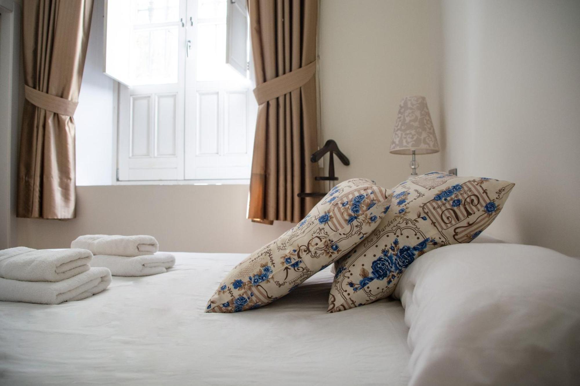 Apartamento Spinola Home Sevilla Bagian luar foto